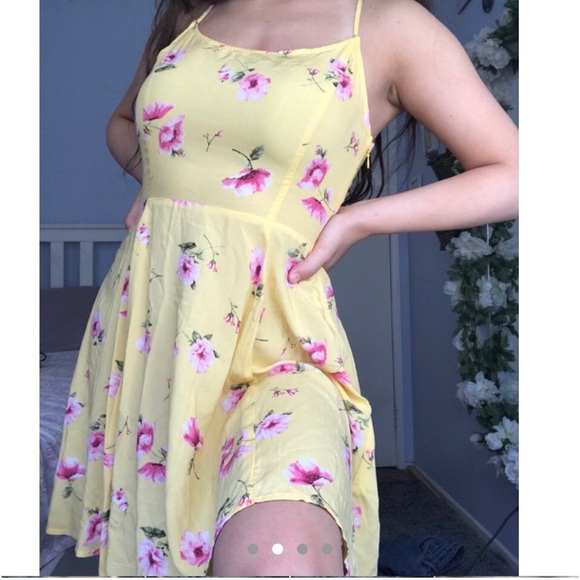 Yellow floral dress - Picture 2 of 3